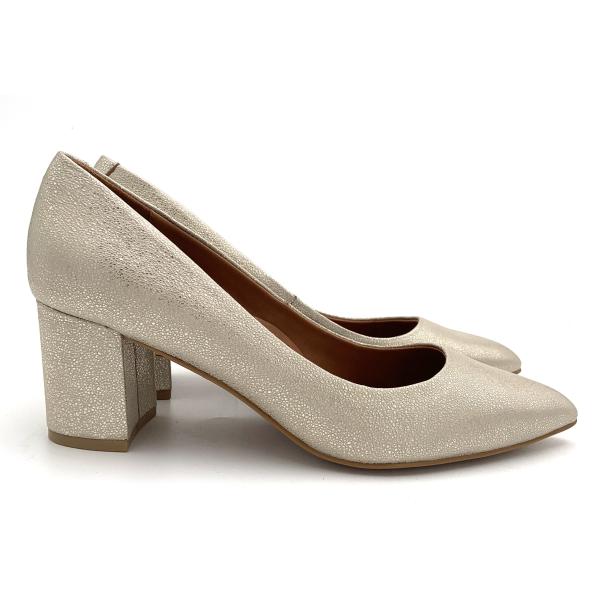 Fashionable Womens Pump Heels Leather Material With Chunky Heel Type OEM