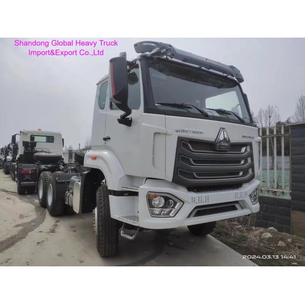 HOWO NX Tractor Truck with 400-600L Fuel Tank 12-Speed Manual Transmission and 10 Wheel Configuration for Heavy-Duty Transport