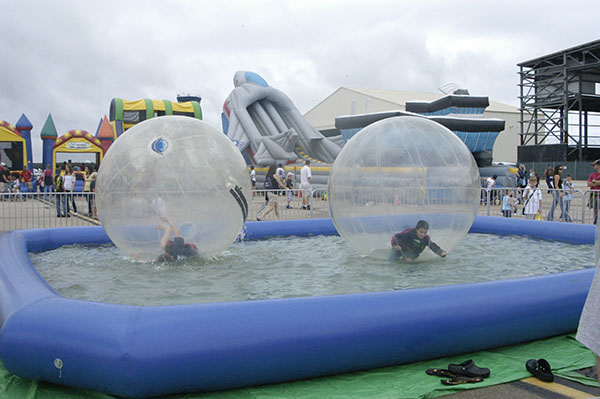 Large Indoor Water Park Toys Inflatable Water Walking Balls With Logo Printing