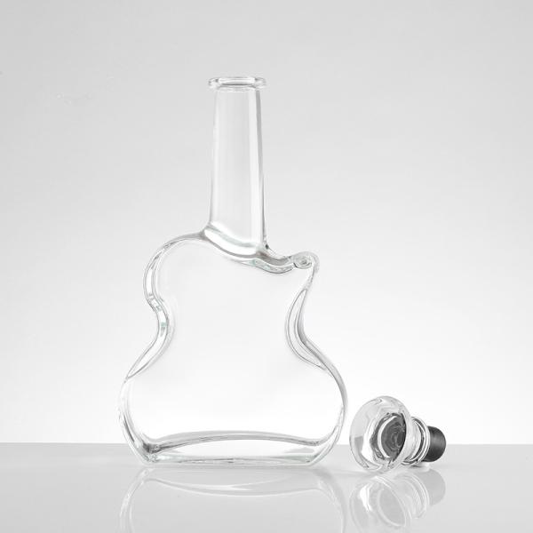 Customized Novelty Glass Bottle in Unique Shape for Vodka Whisky Rum Gin