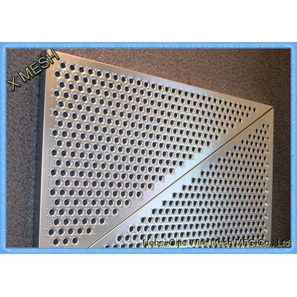 Anti Skid 6061 Aluminum Perforated Metal Sheet Mesh / Low carbon Punch Steel Plate With Holes