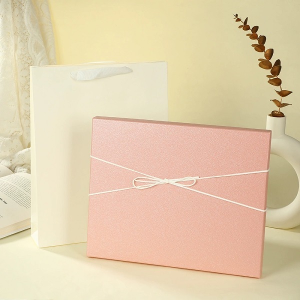 Two-Piece Rigid Gift Boxes with Elastic String Bow for Luxury Packaging