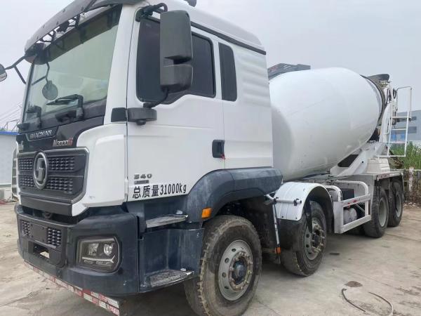 Bétonnière d'occasion 12m3 montée sur châssis Delong, capacité du réservoir d'eau 450L