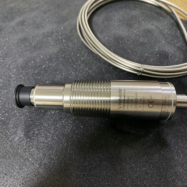 Bently Nevada 146054-12-05-02-05 24 VDC Power Supply Accelerometer With 34 Bar Pressure Rating And Hermetic Seal For Solids Monitoring