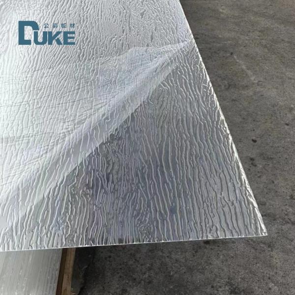 Folha acrílica listrada em forma de V, transparente, de textura de pedra Folhas extrudidas