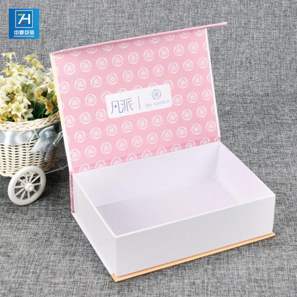 4C Offset Printing 3mm Foil stamping Magnetic Closure Gift Boxes