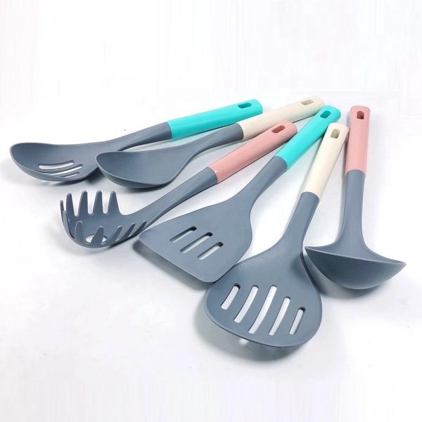 7-Piece Plastic Kitchen Utensils Set with Colorful Handle ABS and Wooden Effect Material