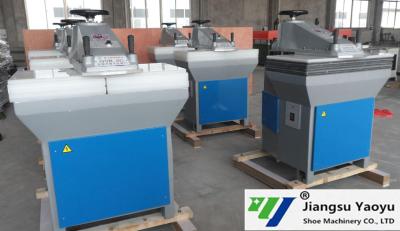 Swing Arm Cutting Press Machine , Leather Clicking Machine 5-55mm Stroke Adjustment