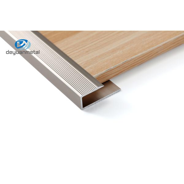 Алюминиевый пол 6063 окаймляя отделку пола SGS толщины прокладки отделки 1.0mm стандартную