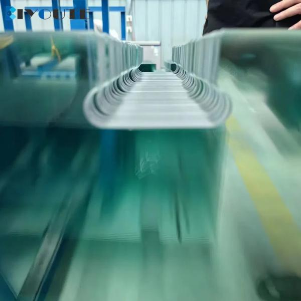 Verre trempé feuilleté incurvé de taille personnalisée Verre feuilleté cintré à double trempe Vente