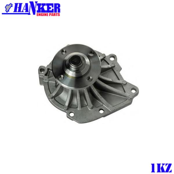 16100-69045 disponível conservado em estoque material do ferro da bomba de água de Toyota 1KZ