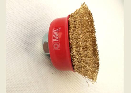 3'' wire cup brush,coarse crimped brass coated wire 0.014'',with M14 by 2 threaded arbor