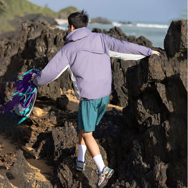 Men Breathable Quick Dry UV Protection Hooded Jacket for Outdoor Beach Surf Trip