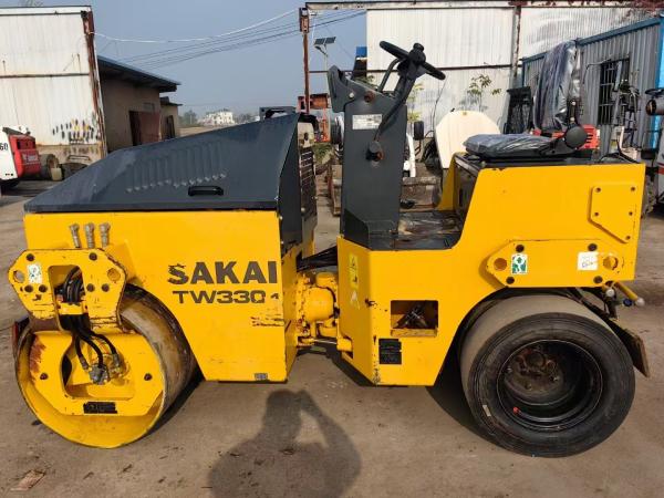 Japón Usado En Excelente Condición Sakai 3ton Sakai Tw330-T Roller Usado Mini Roller Hidráulico