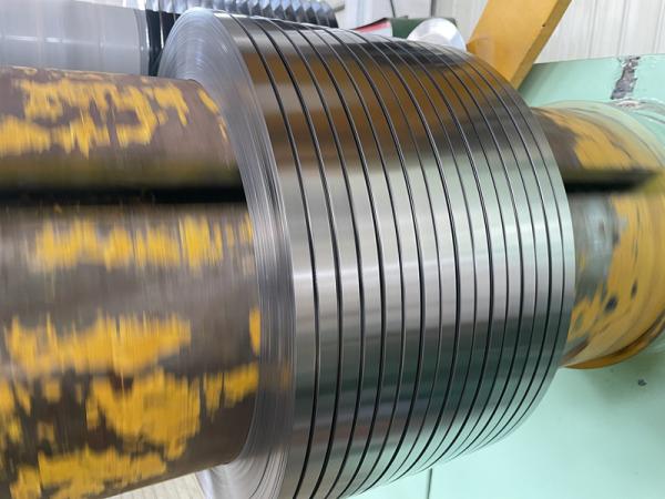 Tira e bobina de aço inoxidável Ferritic do RUÍDO X6CrMo17-1 do EN 1,4113 de AISI 434