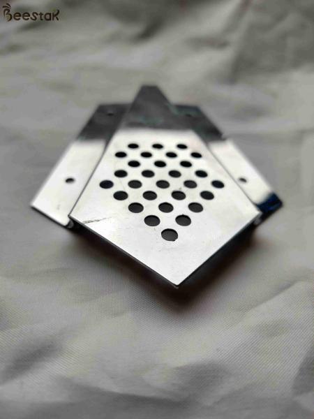 High Quality Beekeeping Tools Apiculture Metal corner Bee Escape board for beehive