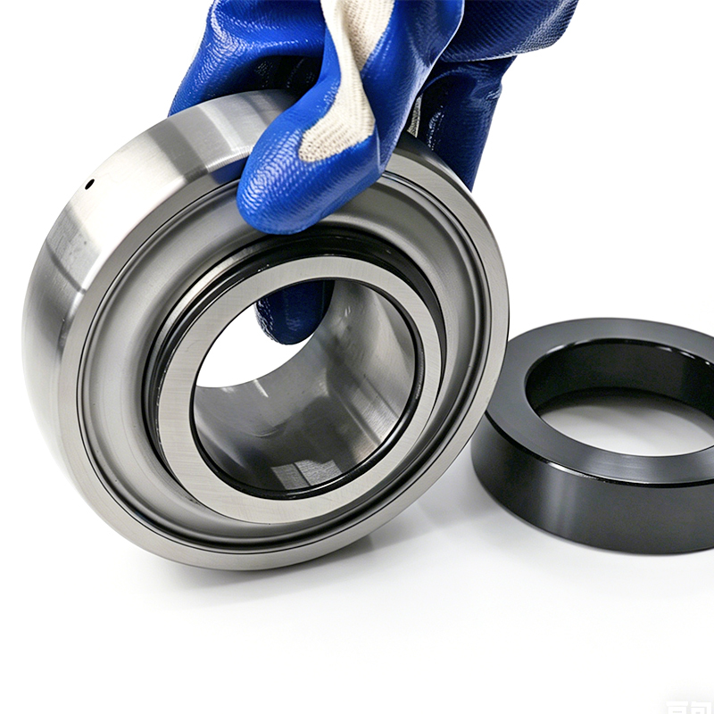 GQZ PL127 Spherical Outer Agricultural Ball Bearing 35mm Bore Multi Lip Sealed For Baler And Harvesting Machinery