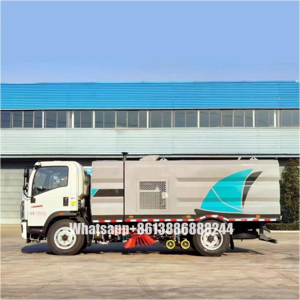 Howo  10000 Liters Road Washer  Road Sweeping Truck    Cleaning Truck
