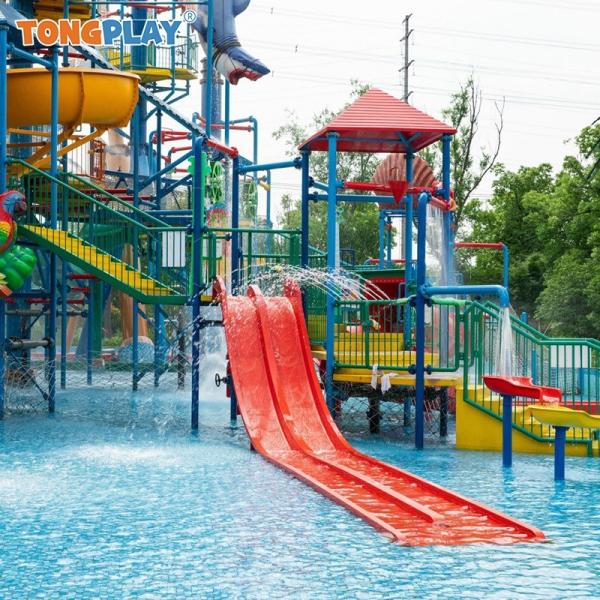 Children Funny Playground With Splash Pad Fiberglass Waterslides