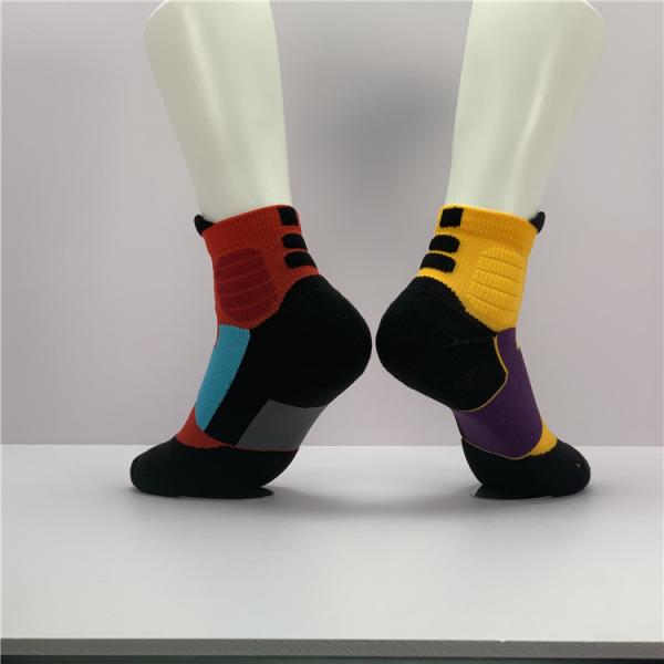 50000 Unisex Cotton Sports Socks Custom Grip Running Socks for Spring Essentials