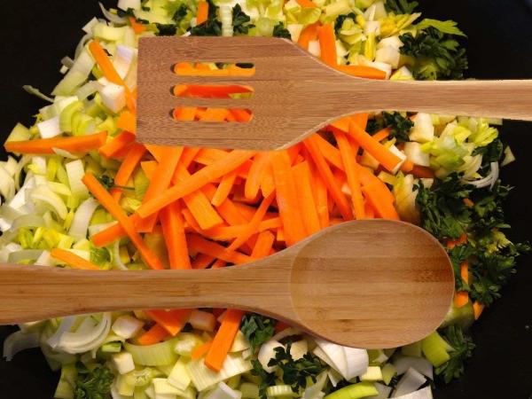 Eco Friendly Bamboo Kitchen Supplies 4 Piece Non Scratch Bamboo Utensil Set