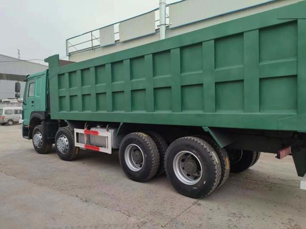 Pneus 12.00r20 ECE Certificado Sinotruk HOWO 8 x 4 camião de segunda mão Verde