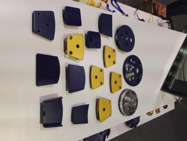 Disco de moedura do diamante de PDC com os dentes um para o concreto e o assoalho de Terrezzo