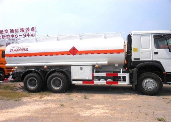 SINOTRUK Oil Transport 6x4 20000L Fuel Tank Truck