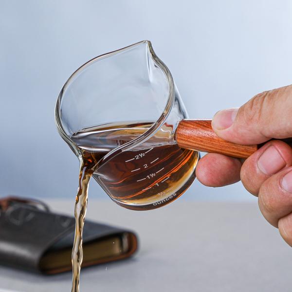Double-Mouth Italian Walnut Glass Coffee Measuring Cup with Transparent Glass and Lid