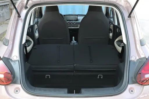 Новые энергетические транспортные средства Ute Wuling Bingo 203KM 2023 Модель 5 мест 4 метра в длину