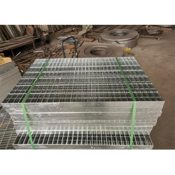 Anti Slip Perforated Stair Treads Steel Grating Hot Dip Galvanized 65X5mm