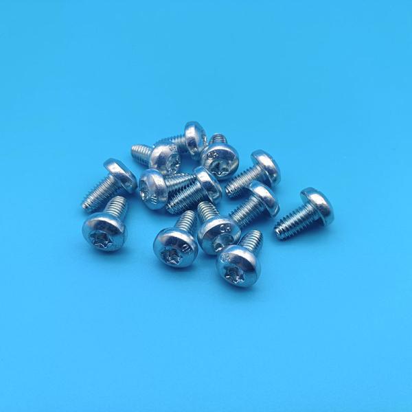 DIN7500 DIN7504 Hexalobular Socket Pan Head Screws