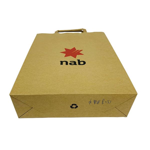 Customization Kraft Paper Gift Bag Environmental Protection for brand communication