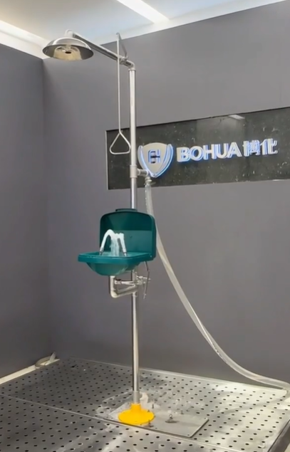 BH30-2011 ANSI Z358.1 Eyewash Station with Stainless Steel Bowl