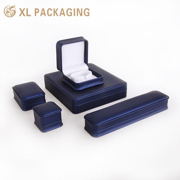 XL Packaging Custom Packaging Box Factory Luxury Gift Box Packing Jewelry Boxes Custom Logo Stripe Bracelet Necklace Jewelry Box Packaging