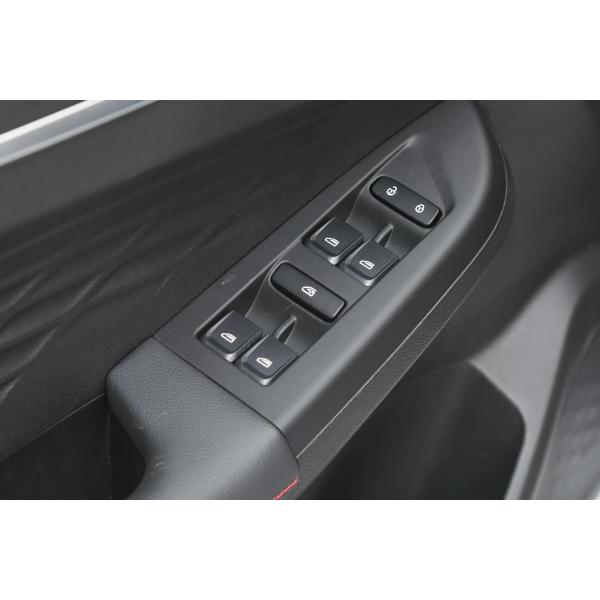 2023 Gx3 Geely Livan X3 PRO SUV de cuero de 5 puertas y 5 asientos Euro VI Condición de emisión con ajuste eléctrico del asiento del conductor