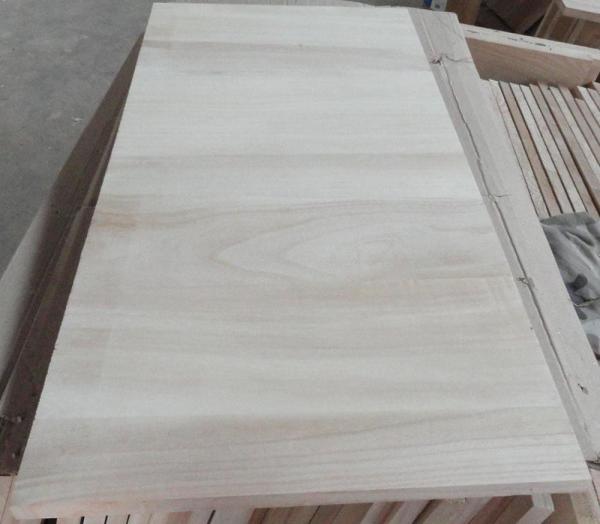 Capacité de solution du projet en Australie Kiri Boards de bois avec une densité de 280 à 320 kg/CBM