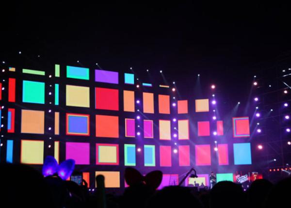 P4.81mm SMD2727 Outdoor Stage Rental LED Display