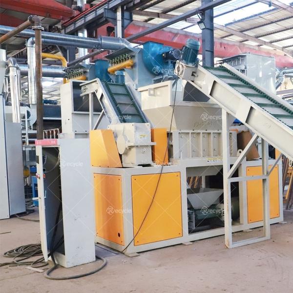 Planta de reciclagem de chapas de paneis solares A chave para a reciclagem sustentável de paneis de sucata