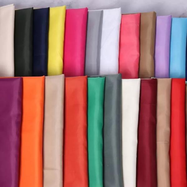 150D/144F Nylon Polyester Waterproof Fabric 68x68 Density 58/60 with 4-5 Abrasion Resistance