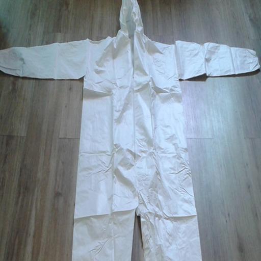 White Disposable Coverall For Medical Care With Packaging 1pc/Bag