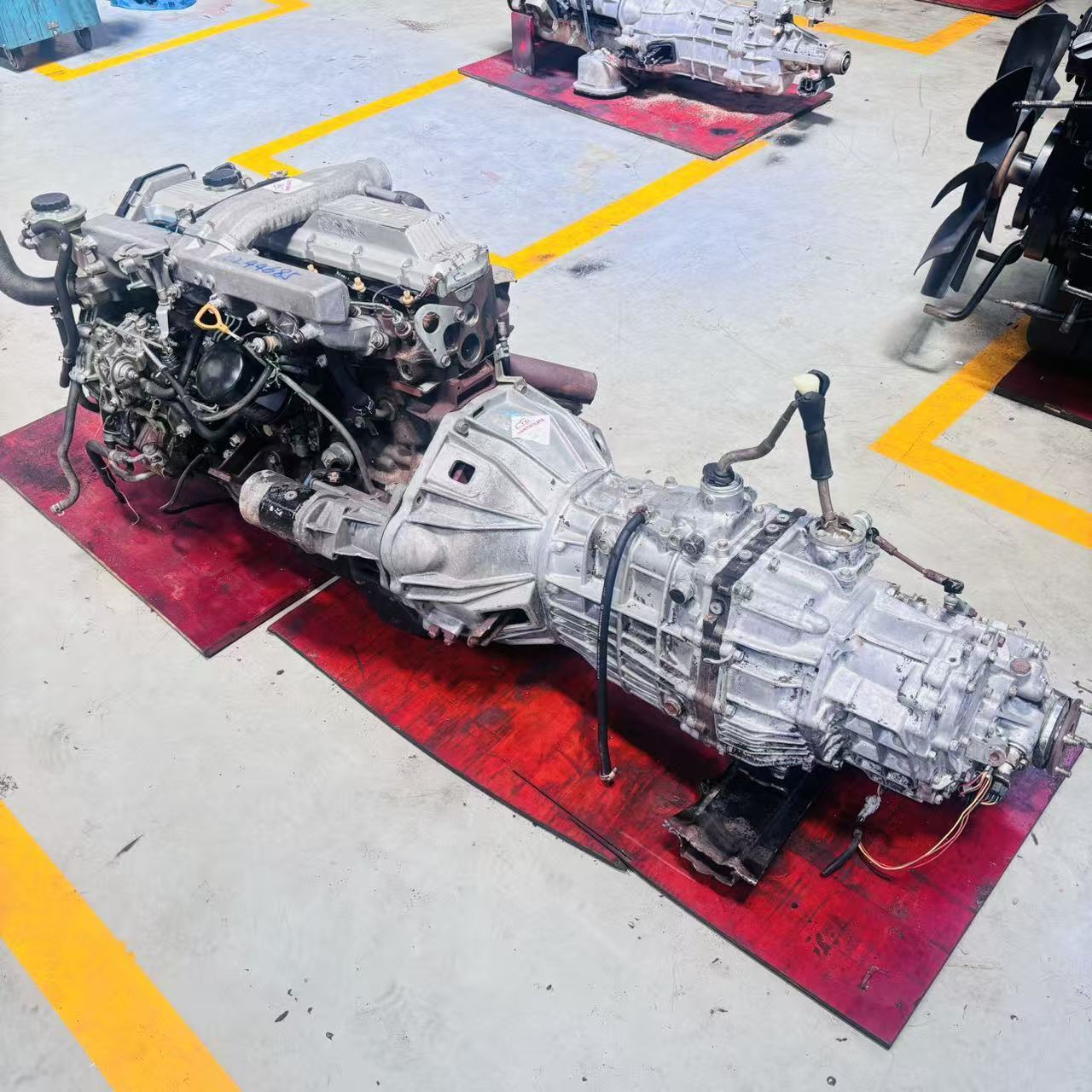1HZ Diesel Engine 4.2L Naturally Aspirated with 96kW Max Power for Toyota Land Cruiser 70 80 Series