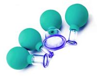 Um grupo de sução colocando reusável favorável da massagem do silicone do tamanho quatro diferente coloca a terapia colocando da terapia facial