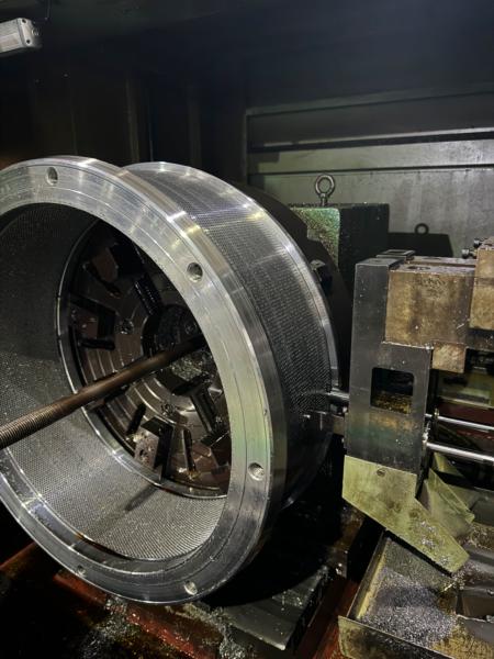 Feed Production with High Vacuum Furnace Treatment and 52-55 HRC Hardness Pellet Mill Dies