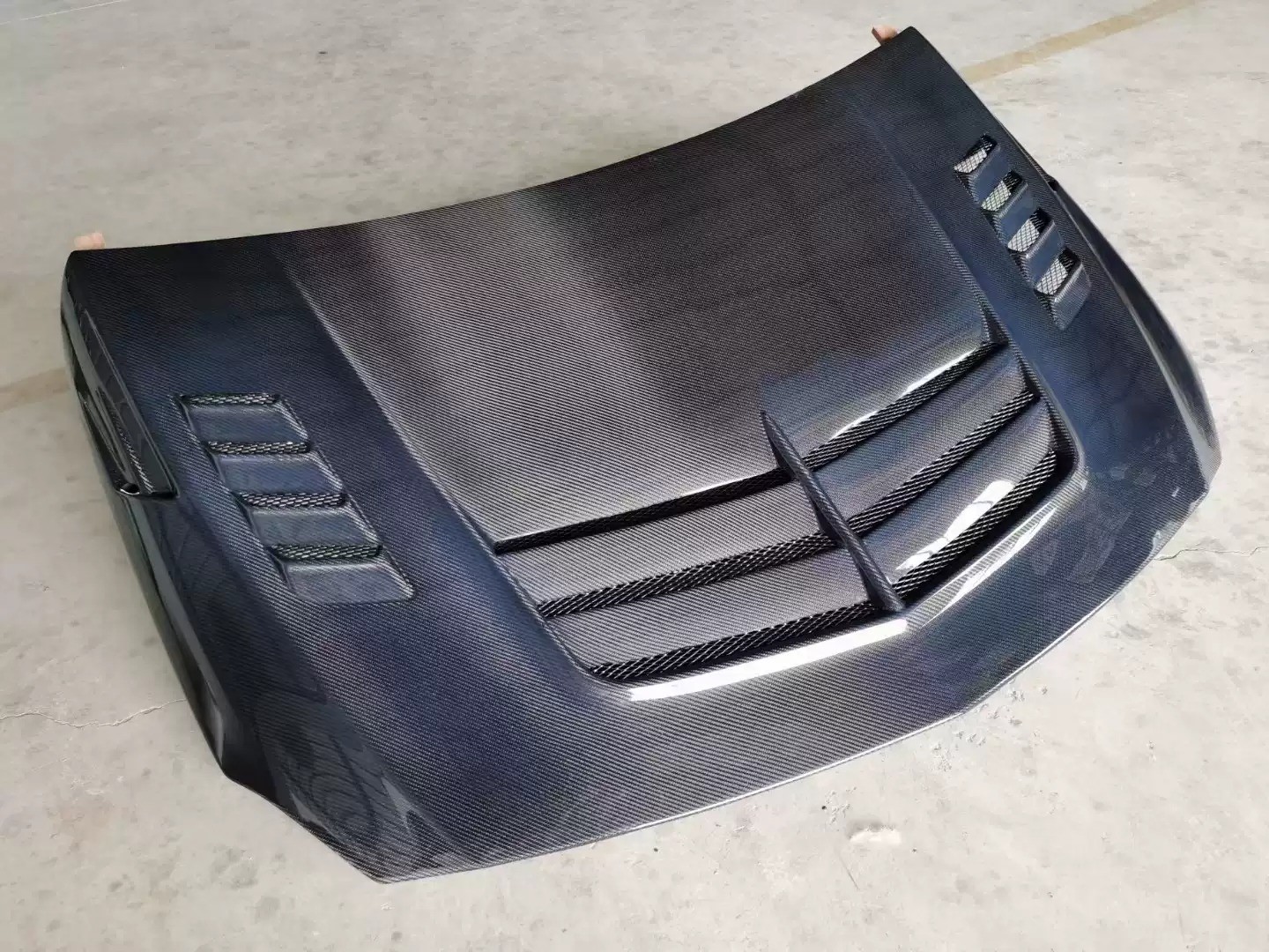 Customized Carbon Black Hood for -mercedes-benz A45/W176 Viras Opening Direct Supply