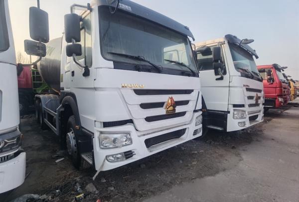 Second Hand SINOTRUK HOWO Concrete Mixing Truck 6x4 380HP Used Concrete Mixer Truck