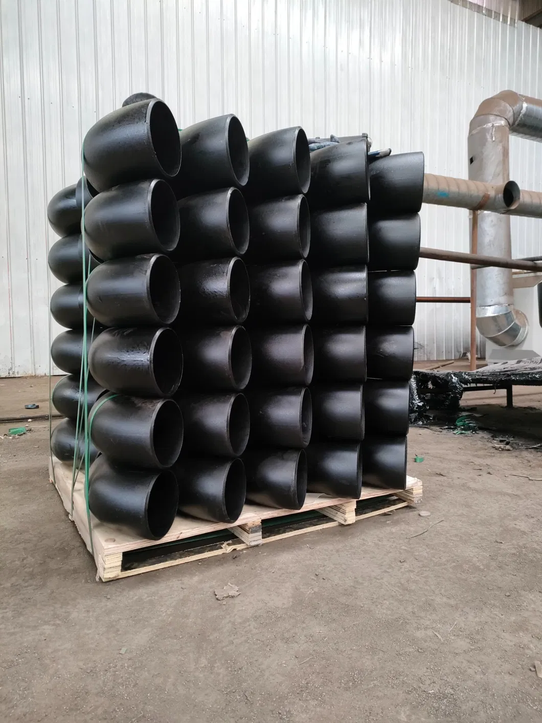 12Cr1MoVG Ansi Carbon Steel Pipe Fittings Boiler Steel Pipe 10-60mm Thickness