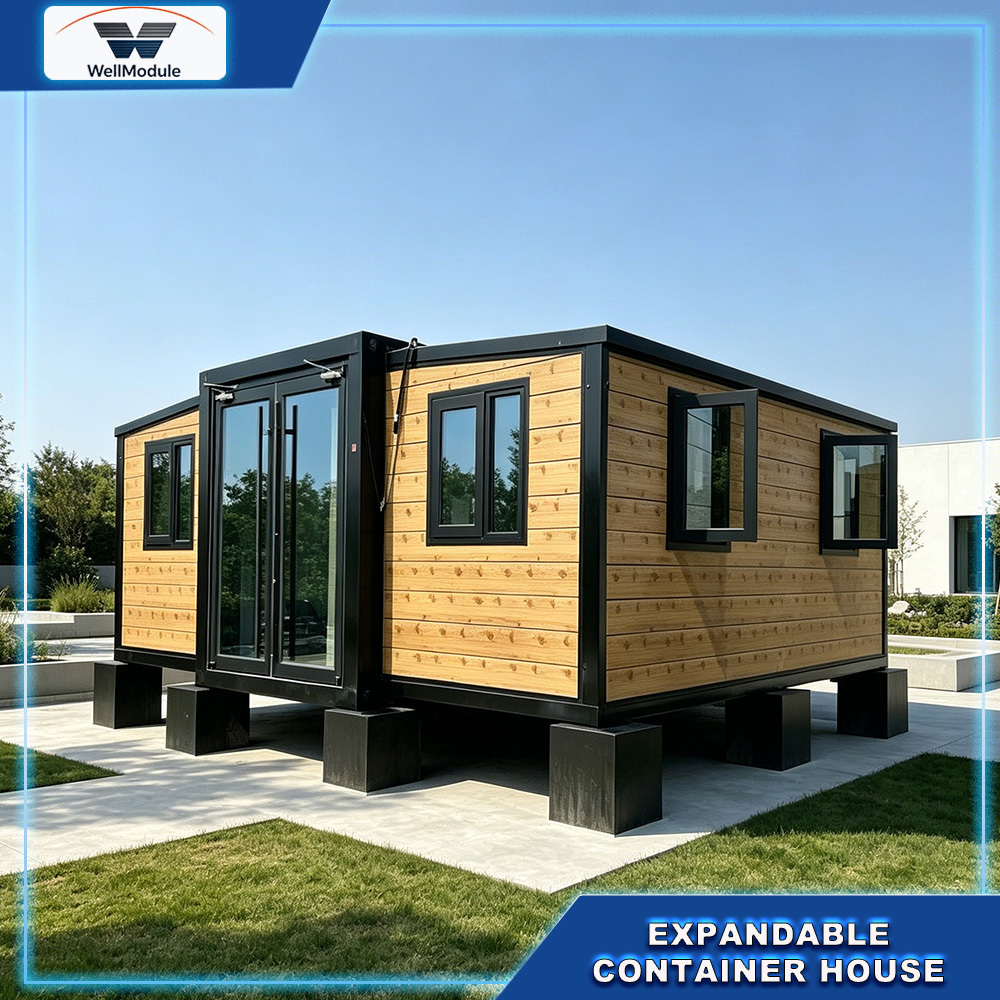 Expandable container house providing and scalable accommodation options for