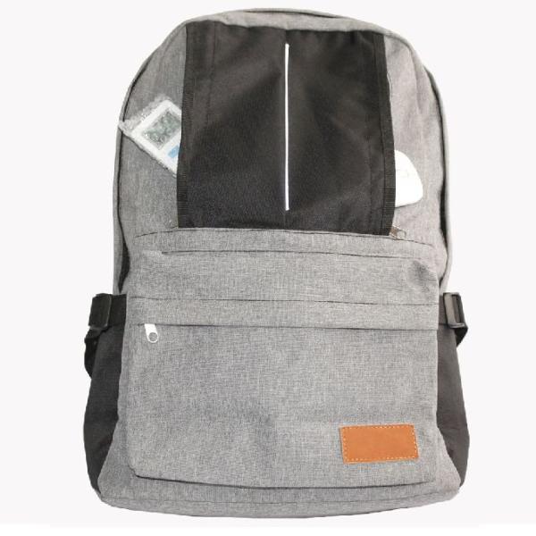 На открытом воздухе отражательный рюкзак перемещения ноутбука с отверстием наушников