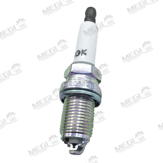 101 905 621B 101905621B PFR6W-TG Car Engine Spark Plugs For Audi Hyundai VW A6 A8 Q7